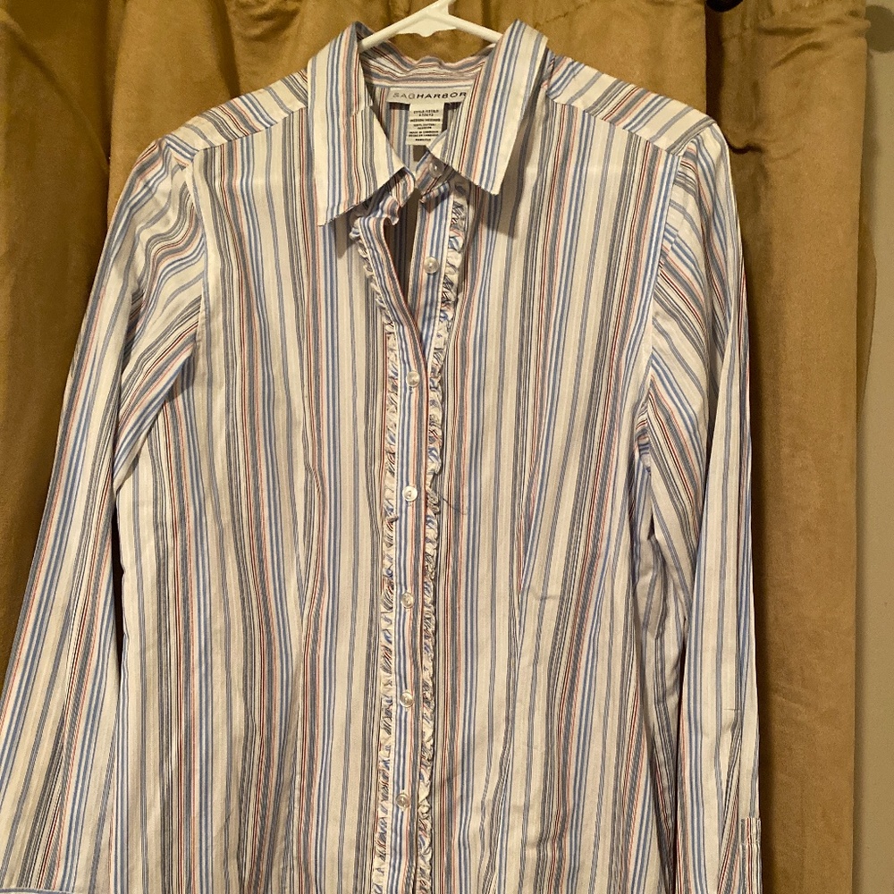 Sag Harbor blouse size Medium